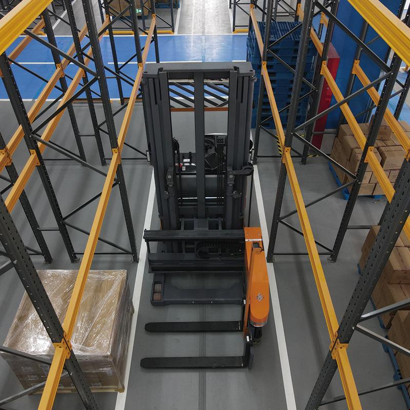 Zowell mechanical guidance man-down electric VNA forklift