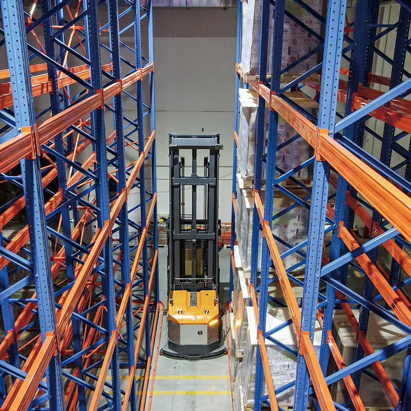 Zowell 1.6 Ton Magnetic Guidance Man-Up Electric Swing Reach Truck